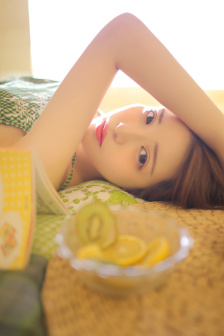 女大学生的沙龙卧室